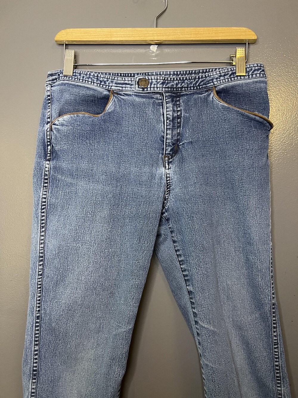 Sigrid Olsen Straight Jeans Womens 10P Blue Med Wash Relaxed Stretch Denim